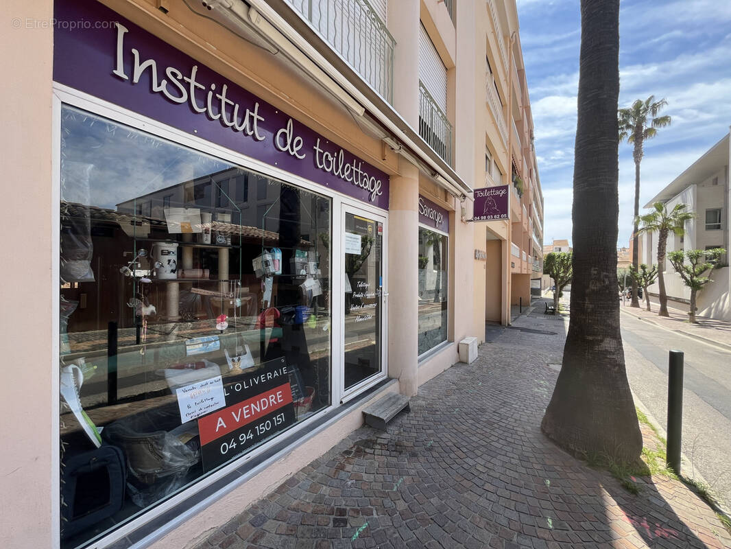 Commerce à SANARY-SUR-MER