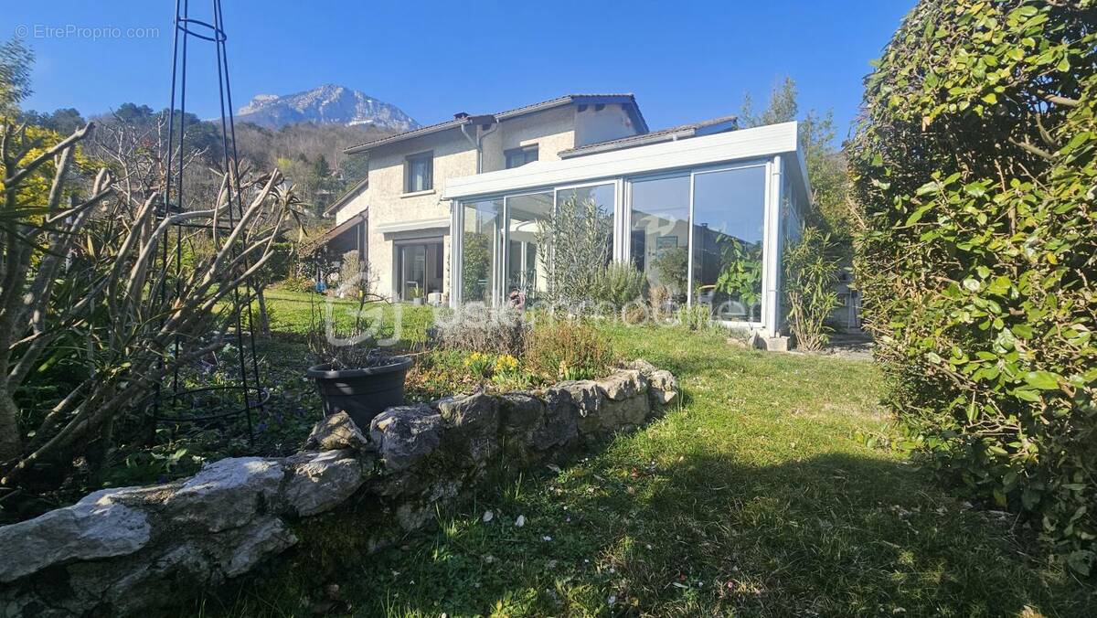 Maison à SEYSSINET-PARISET