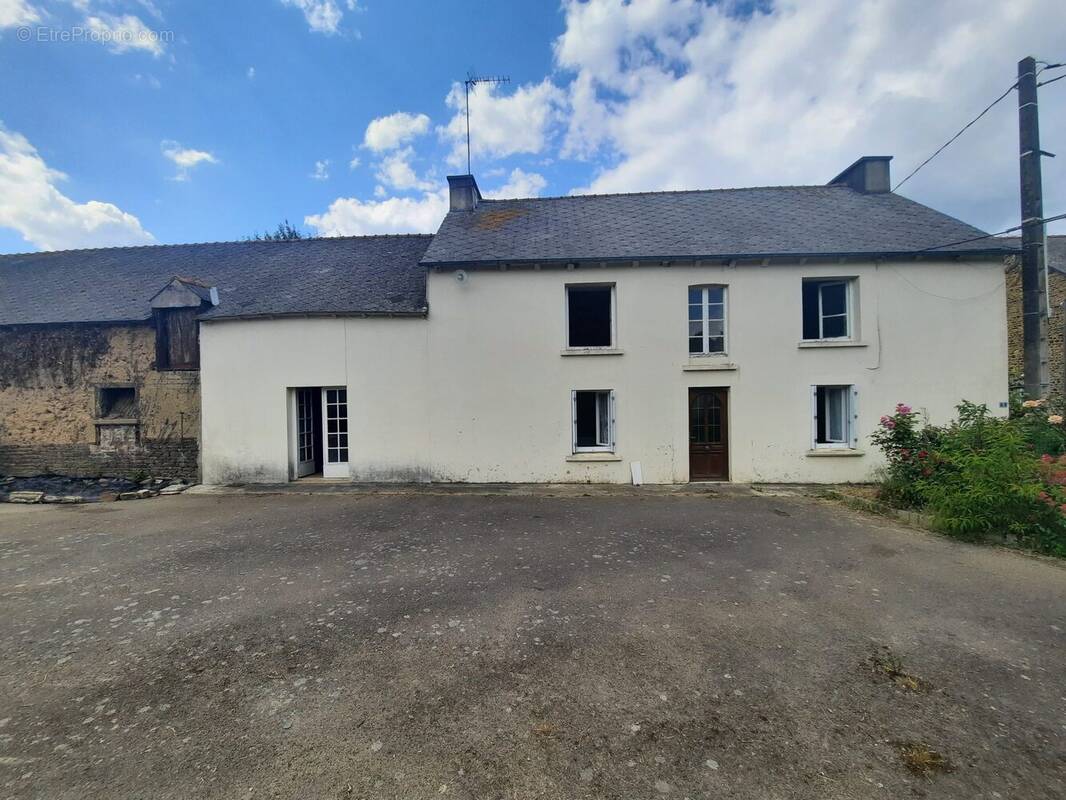 Maison à GUILLIERS