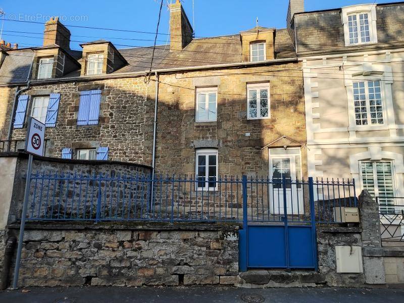 Maison à LA FERTE-MACE