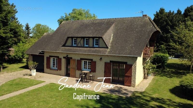 Maison à HOULBEC-COCHEREL