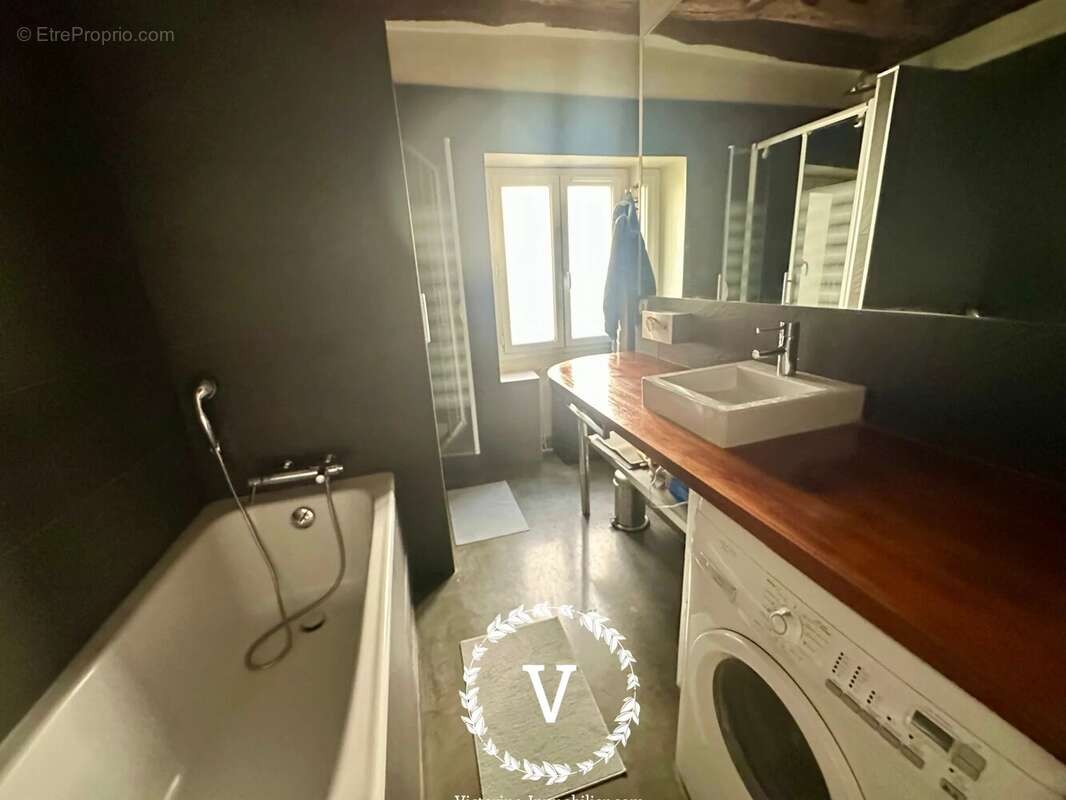 Appartement à PARIS-7E