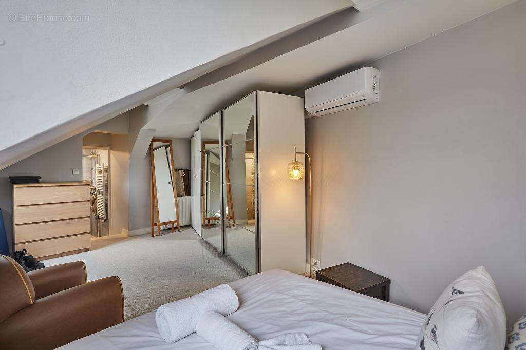 Appartement à PARIS-6E