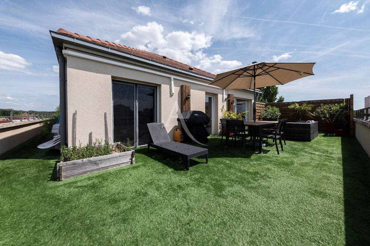 Appartement à NEUILLY-SUR-MARNE