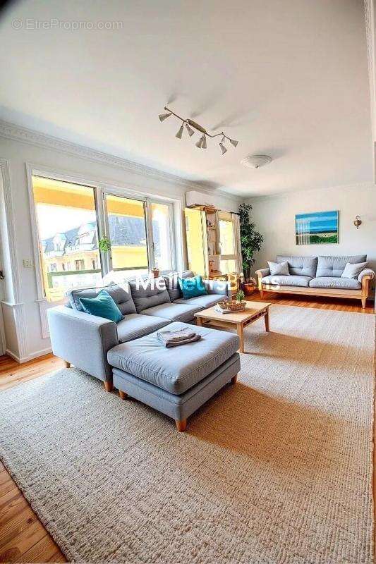 Appartement à LIVRY-GARGAN
