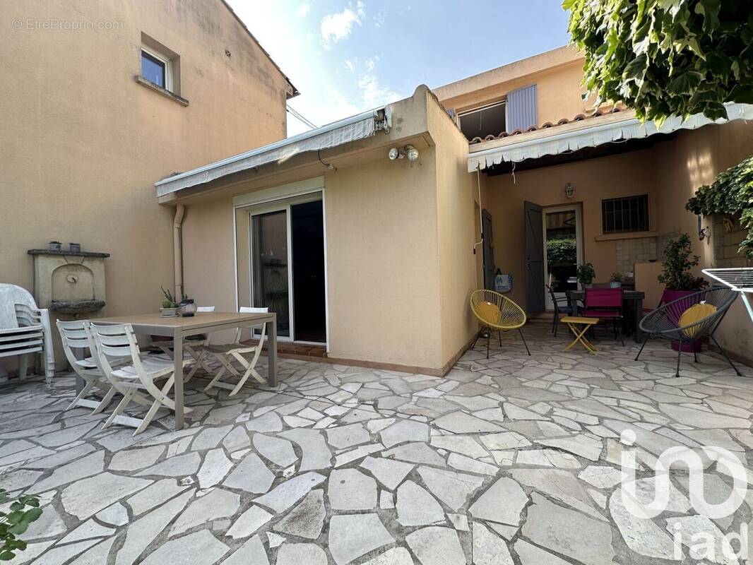 Photo 1 - Maison à VENELLES