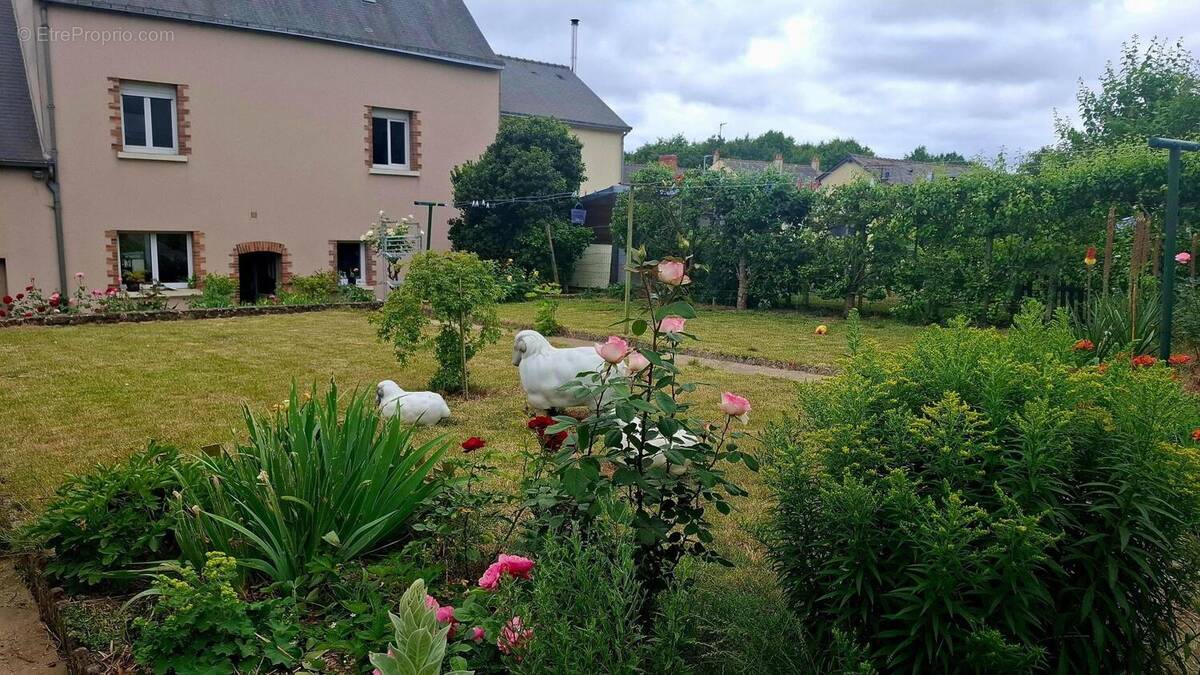 Photo 1 - Maison à EVRON