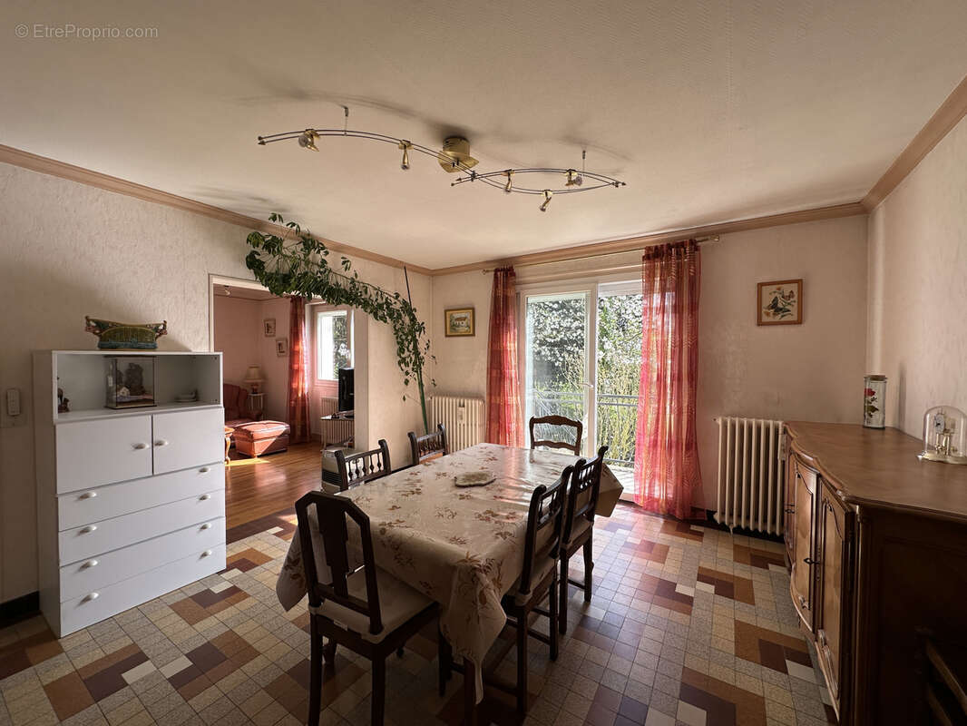 Maison à FLEURY-LES-AUBRAIS
