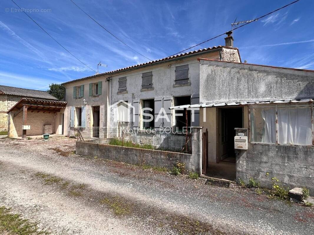 Photo 1 - Maison à MATHA