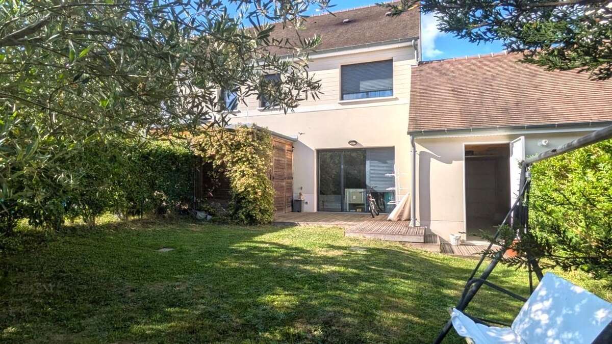 Appartement à SAINT-NOM-LA-BRETECHE