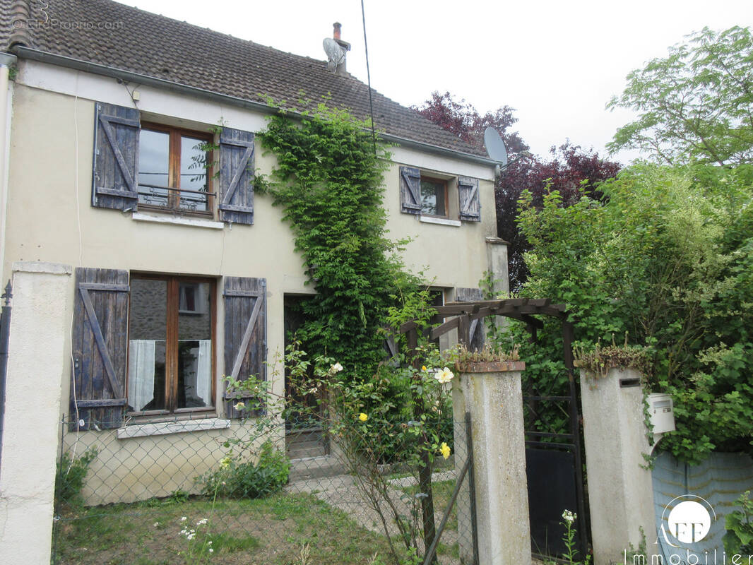 Maison à POMMEUSE
