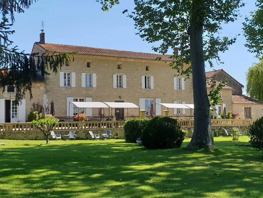 Maison à MONTPON-MENESTEROL
