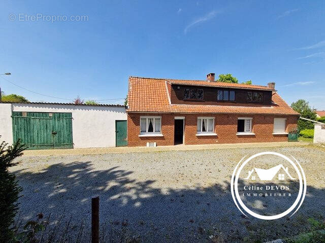 Maison à BOUQUEHAULT