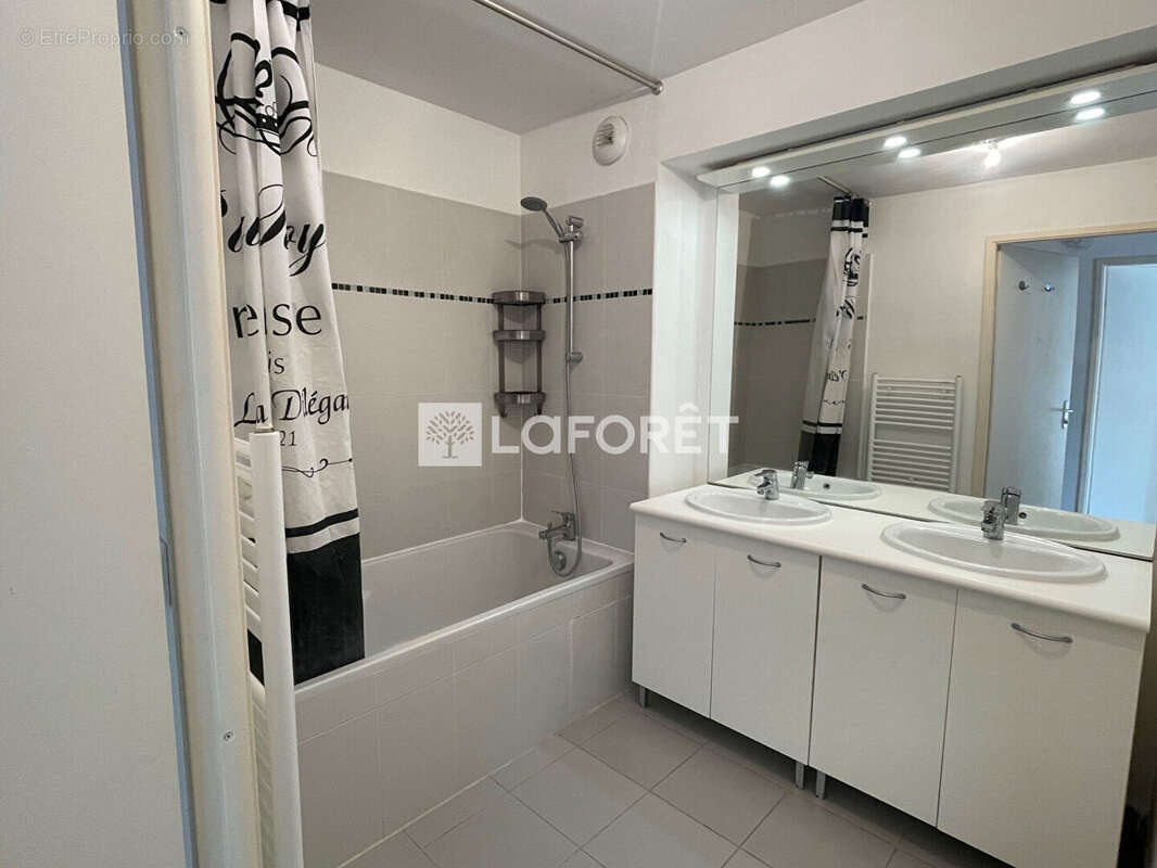 Appartement à JUVIGNAC