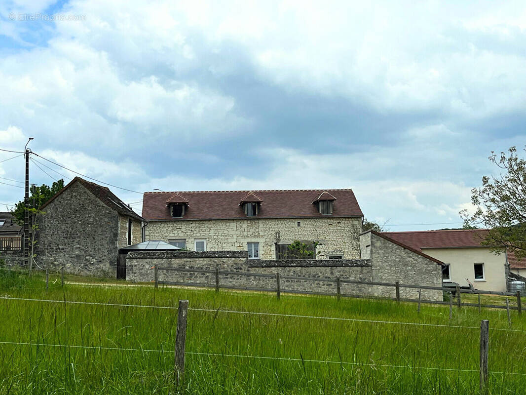Autre à OYRE