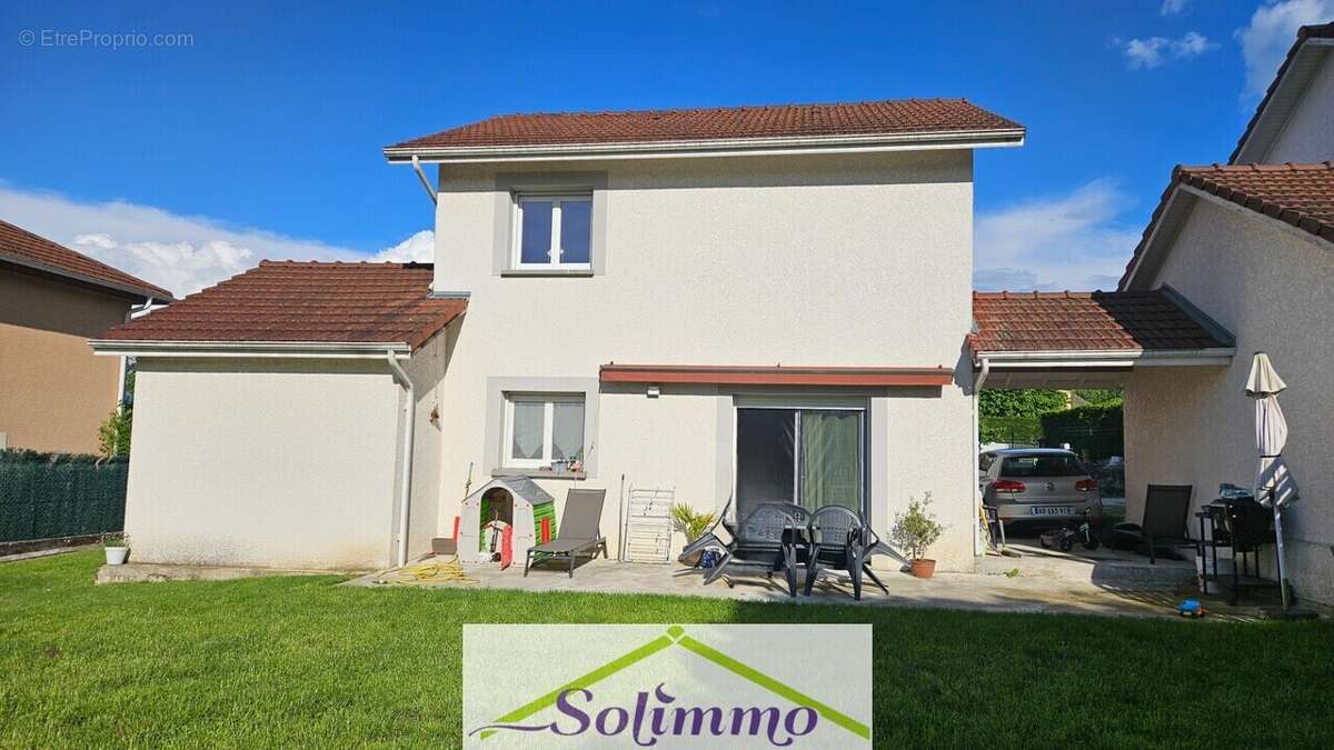 Maison à LES ABRETS