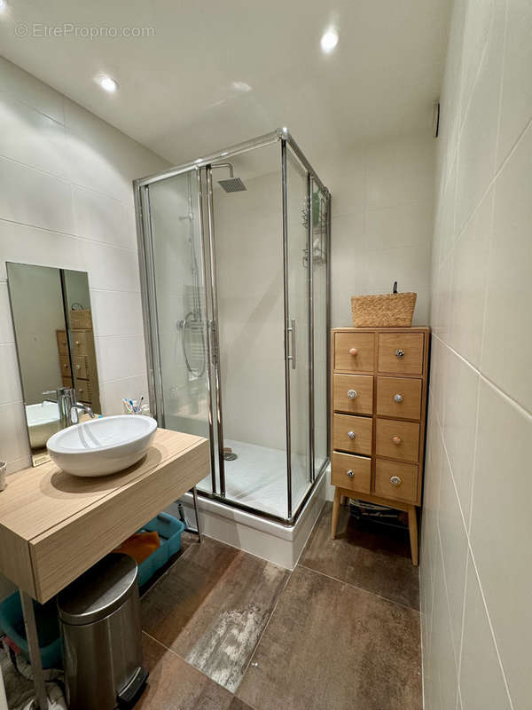 Appartement à SAINT-ETIENNE-DE-TINEE