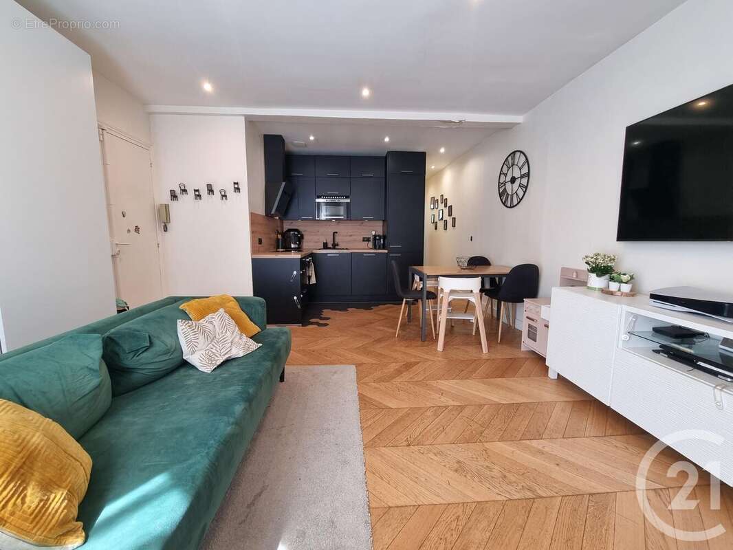 Appartement à SAINT-MAUR-DES-FOSSES