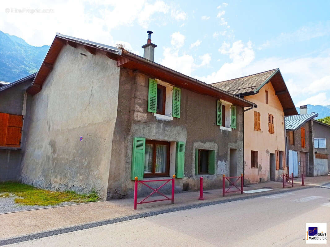 Maison à LA CHAMBRE