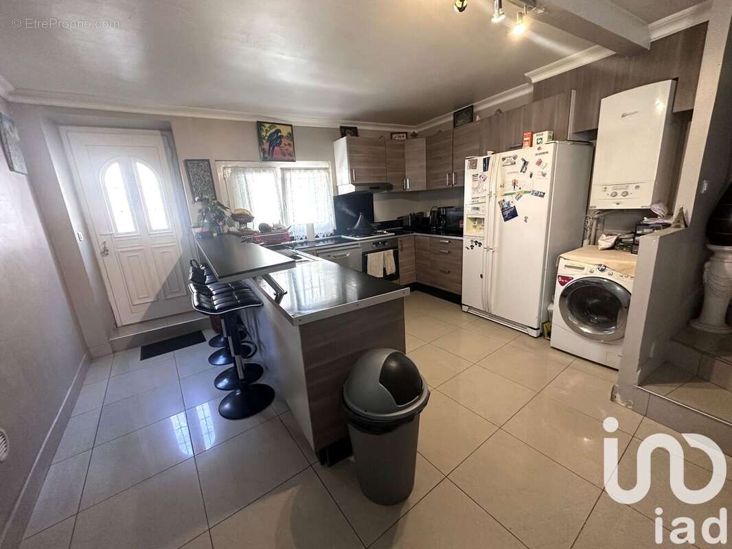 Photo 2 - Maison à SARCELLES