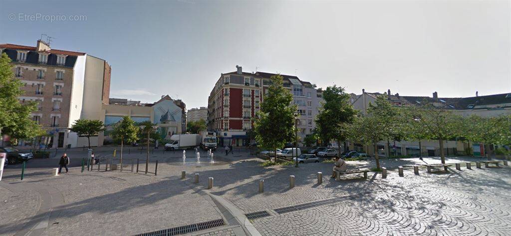 Commerce à SURESNES