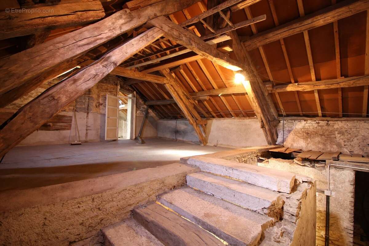 Maison à FRANCHEVILLE