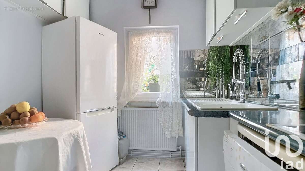 Photo 9 - Appartement à SURESNES