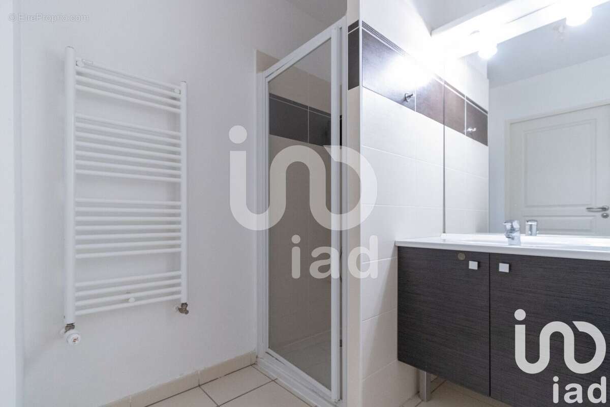Photo 7 - Appartement à LYON-8E