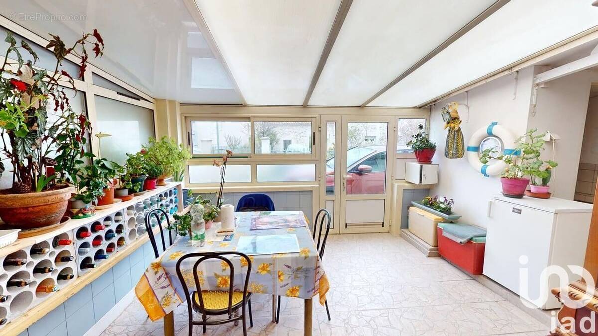 Photo 1 - Maison à TONNAY-CHARENTE