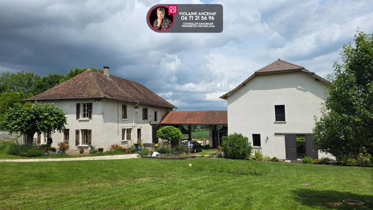 Maison à LA TOUR-DU-PIN