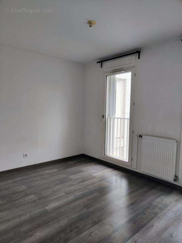 Appartement à LYON-8E