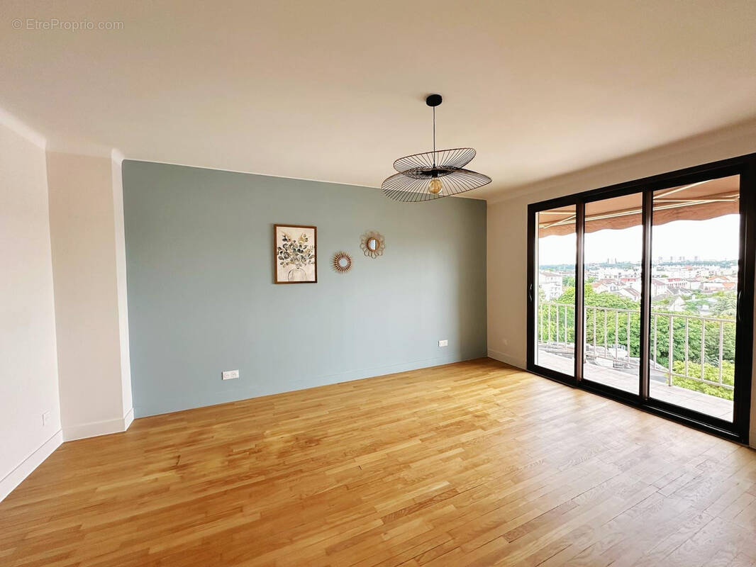 Appartement à SAINT-MAUR-DES-FOSSES