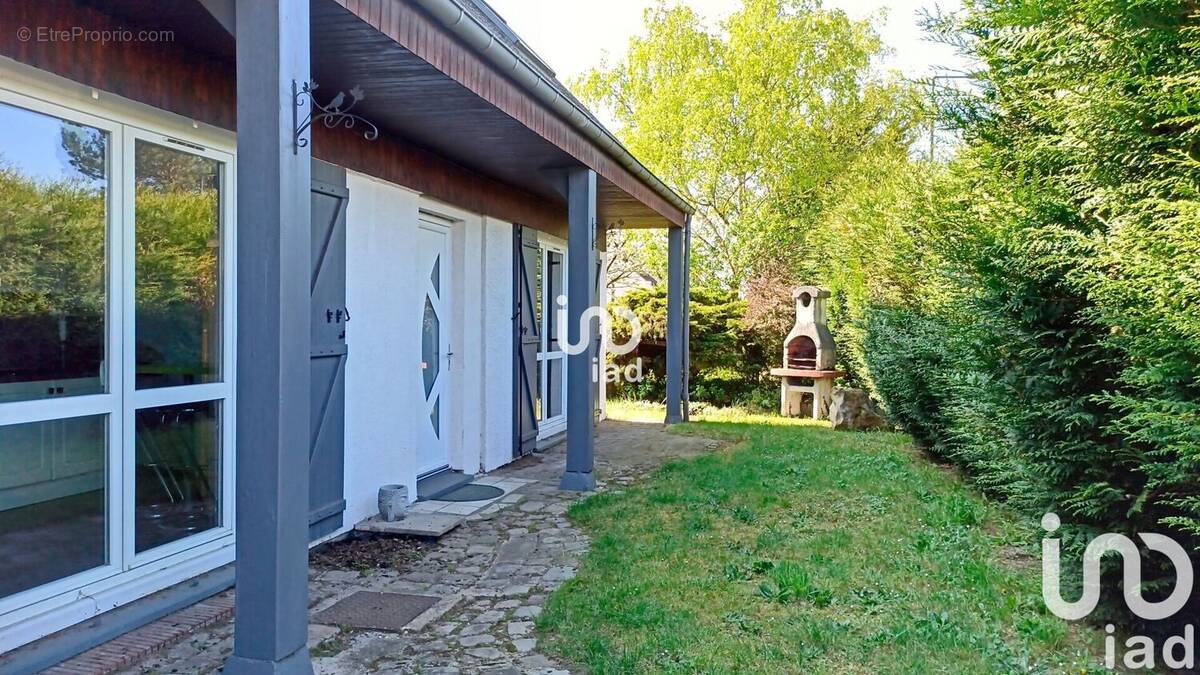 Photo 1 - Maison à OISSEL