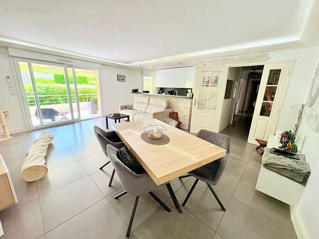 Appartement à CAGNES-SUR-MER