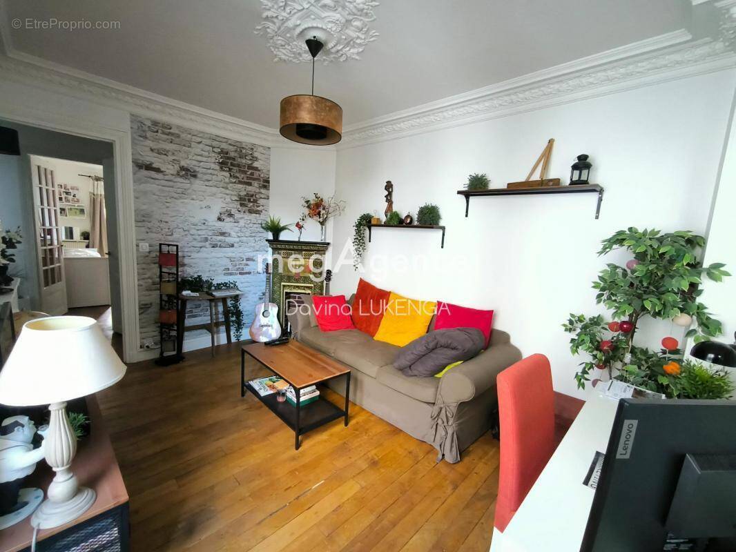 Appartement à PARIS-20E