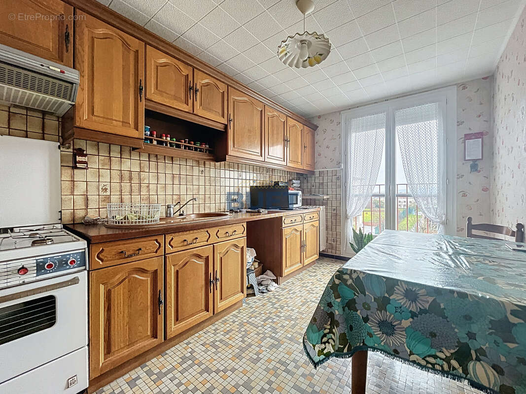 Appartement à CHENOVE