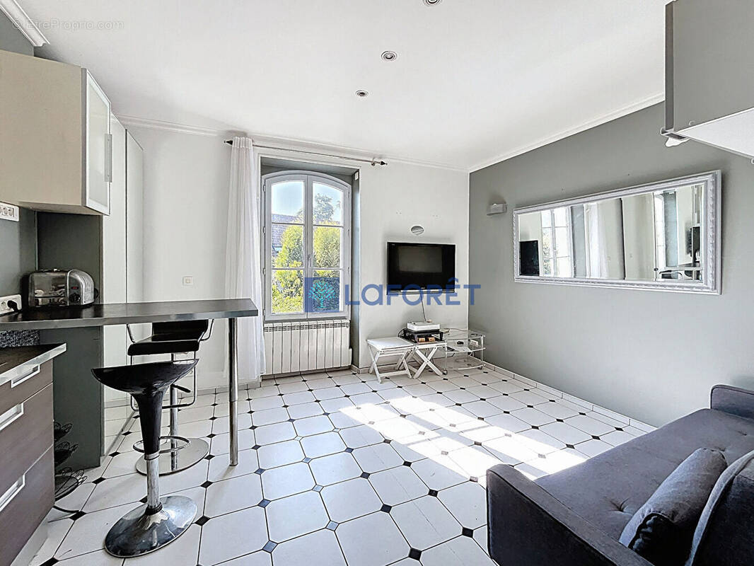 Appartement à SAINT-GERMAIN-LES-CORBEIL