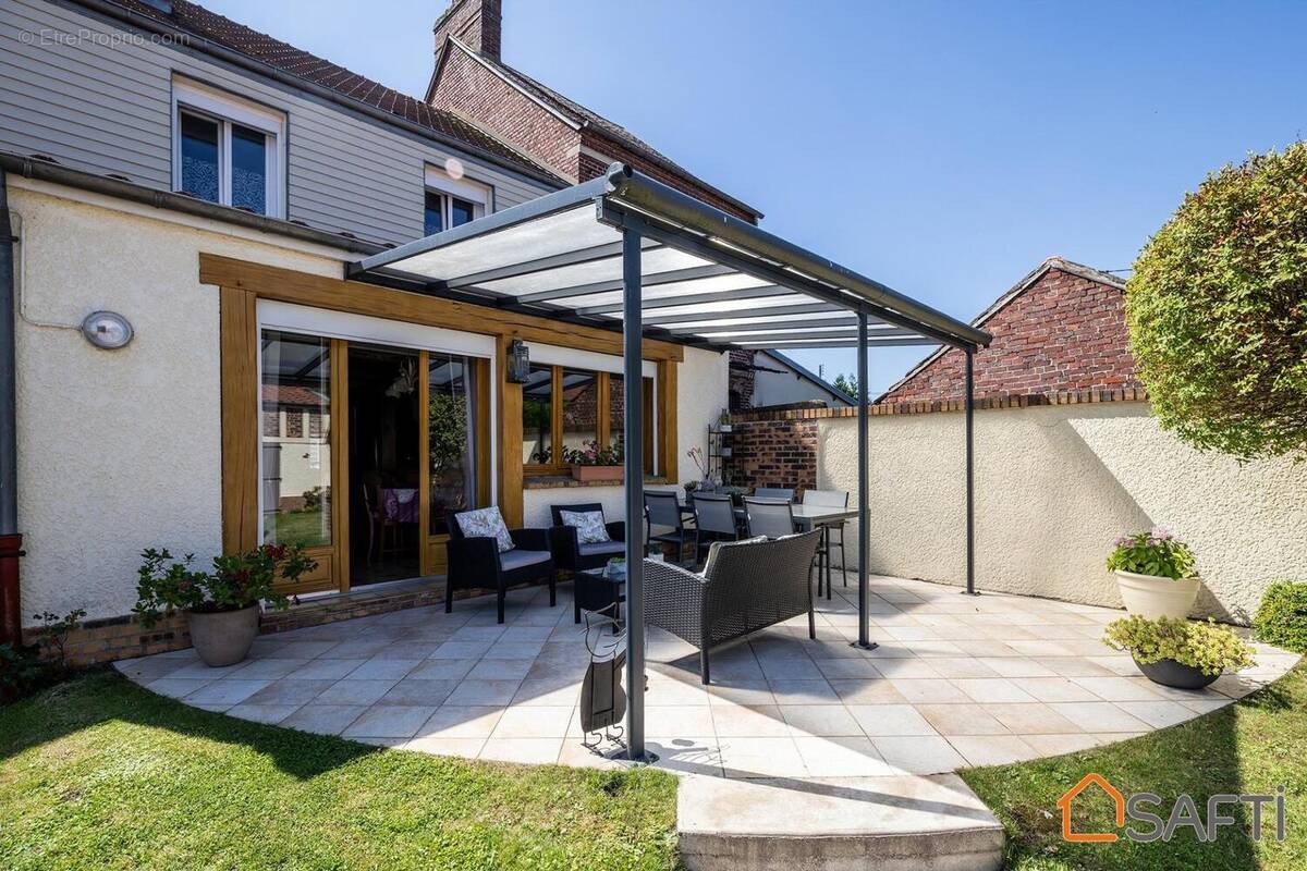 Photo 1 - Maison à SAINT-JUST-EN-CHAUSSEE