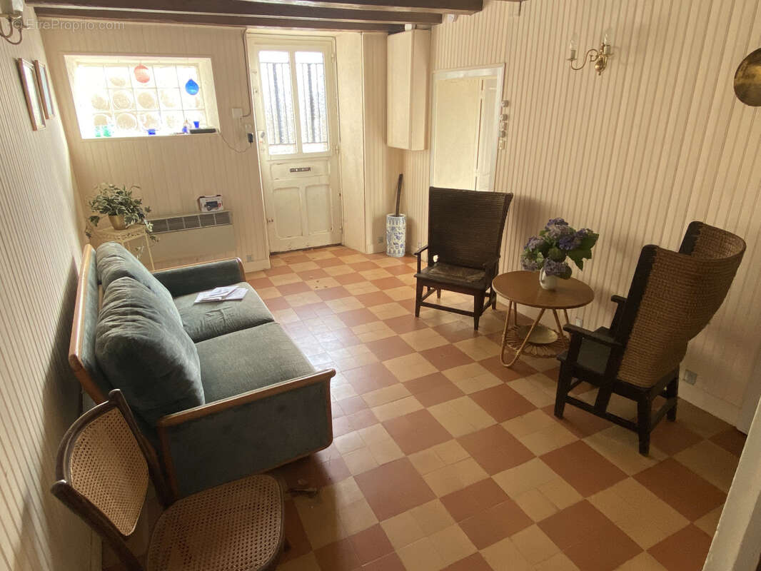 Maison à AVOISE