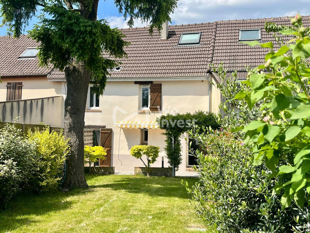 Maison à BAILLY-ROMAINVILLIERS
