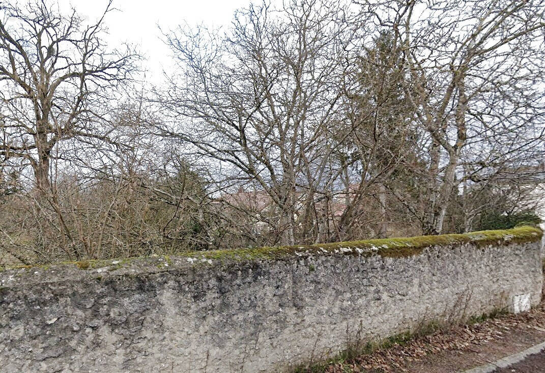 Terrain à CHALLUY