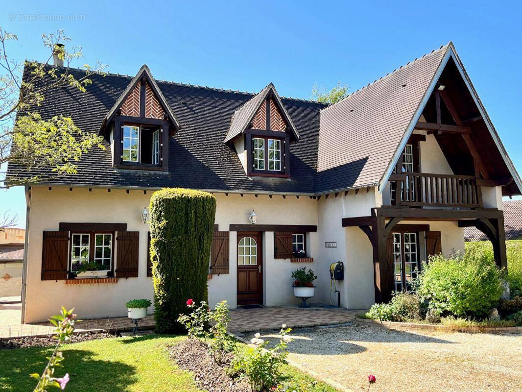Maison à SAINT-GERMAIN-DU-PUY