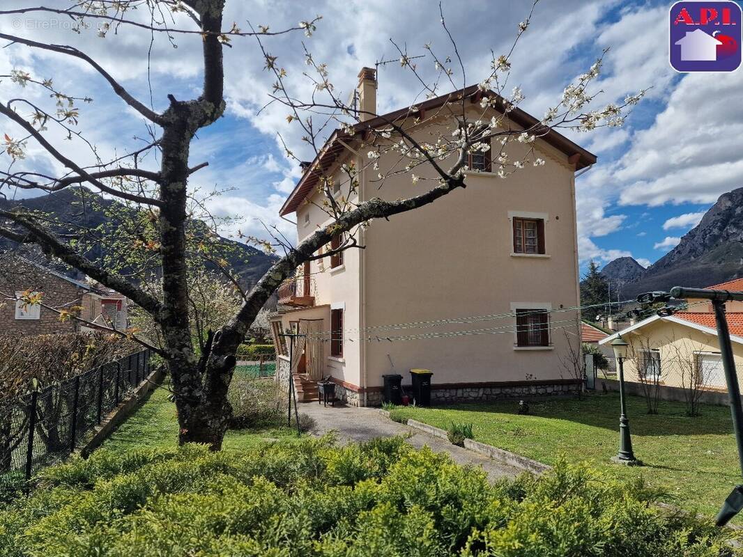Maison à TARASCON-SUR-ARIEGE