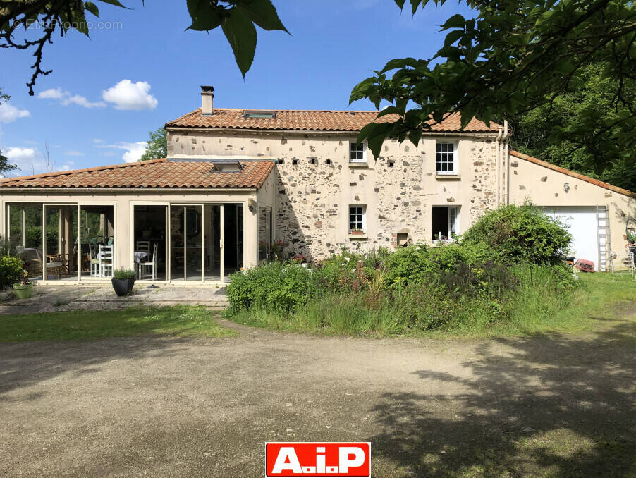 Maison à SAINT-MESMIN