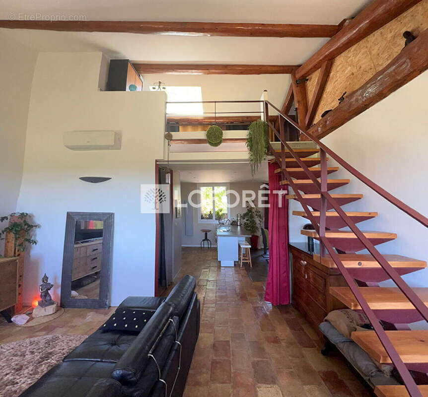 Appartement à LATTES
