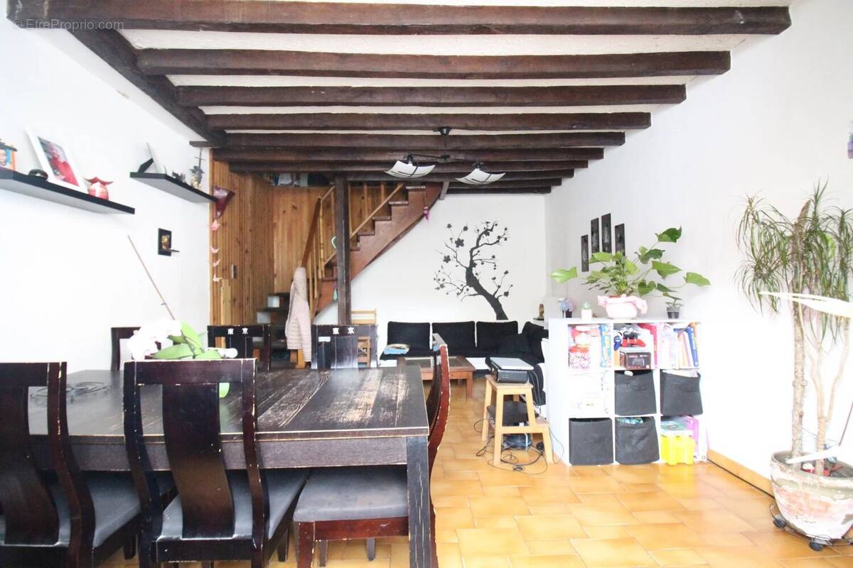 Maison à MOUY