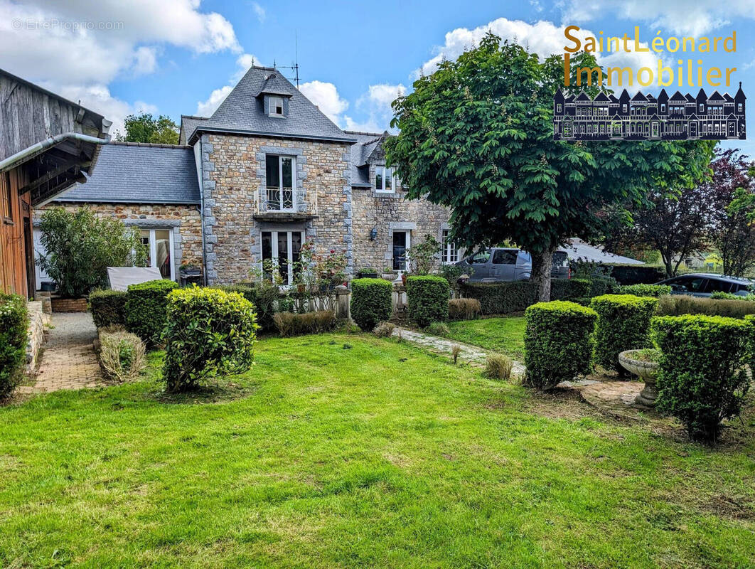 Maison à COMBOURTILLE