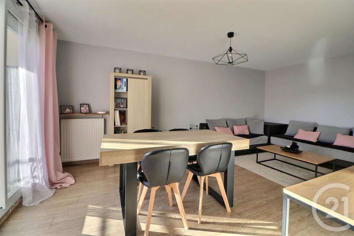 Appartement à AULNAY-SOUS-BOIS
