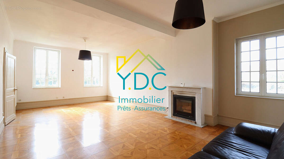 Maison à YERVILLE