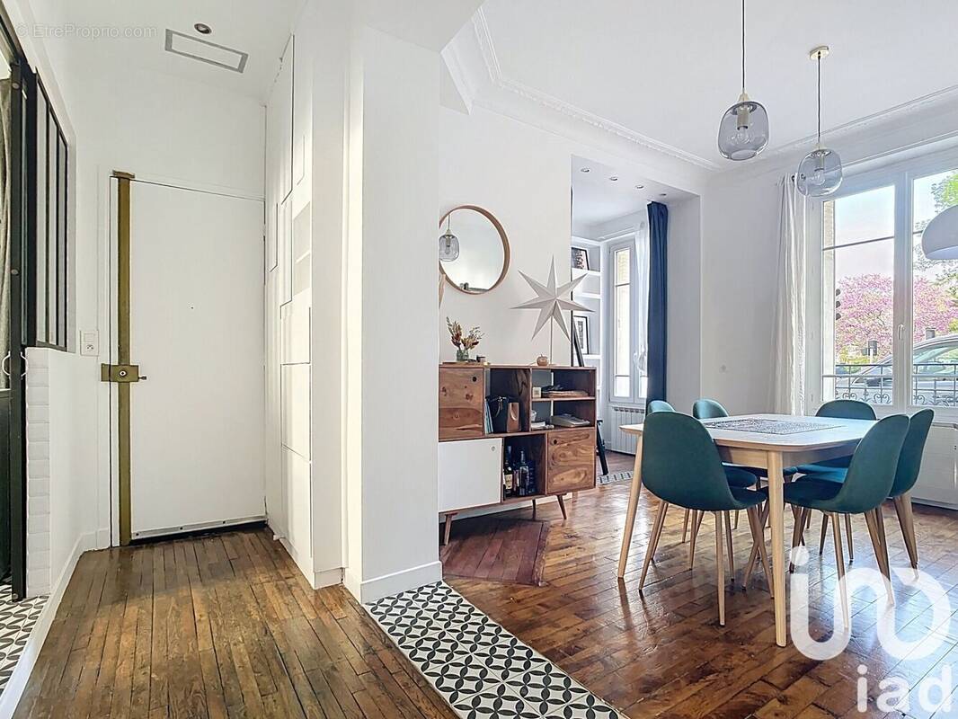 Photo 1 - Appartement à COURBEVOIE